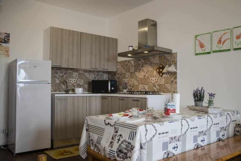 Bilocale Fronte Mare Sparaglione